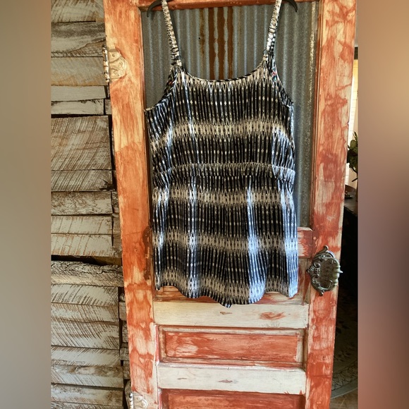 Jessica Simpson Romper - Picture 4 of 4